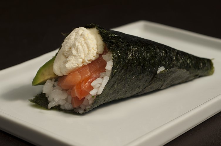 Temaki salmón x2