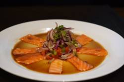 Tiradito Nikkei de Salmón